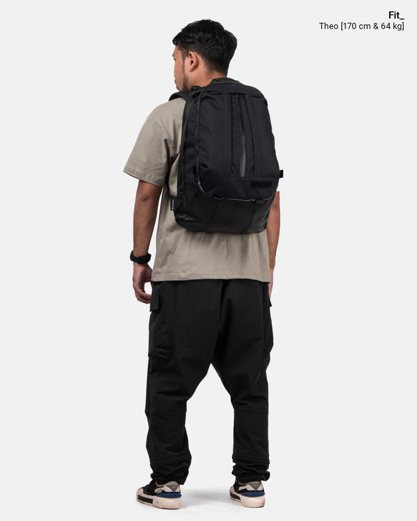 R102-ADV MK24 "Clamshell 24L" Cordura BK