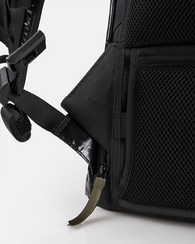 R102-ADV BK/F "Clamshell Foil"